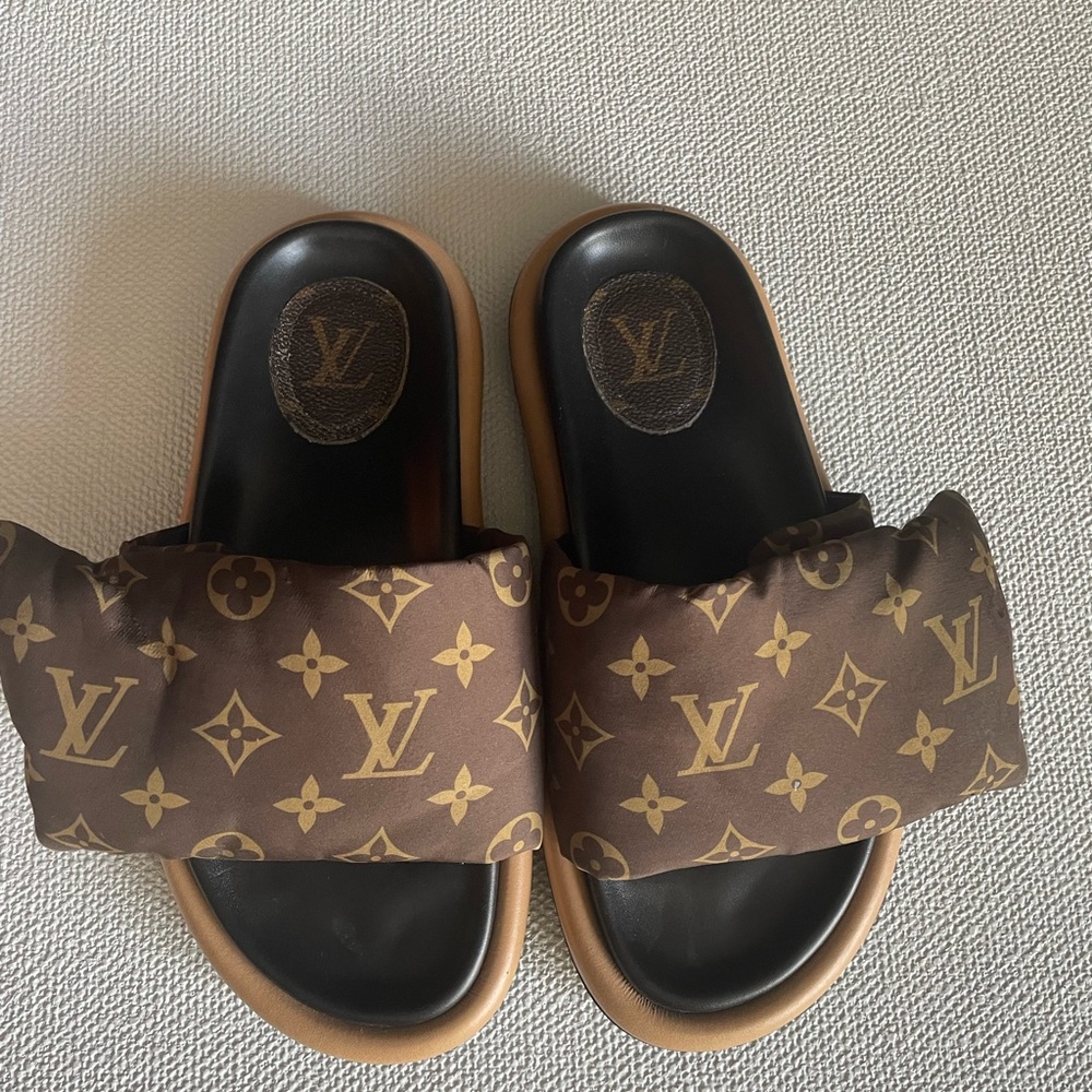 Louie Vuitton pillow pool slide